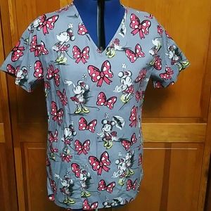Disney Minnie Mouse Scrub Top - sz S - 3 Pockets
